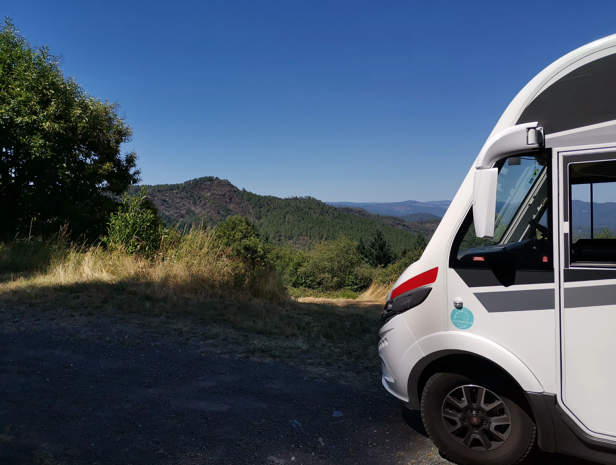 Melc en una carretera de montaña